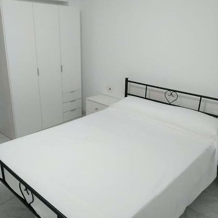 Apartamento En Plaza Mayor Ribadavia Exterior photo